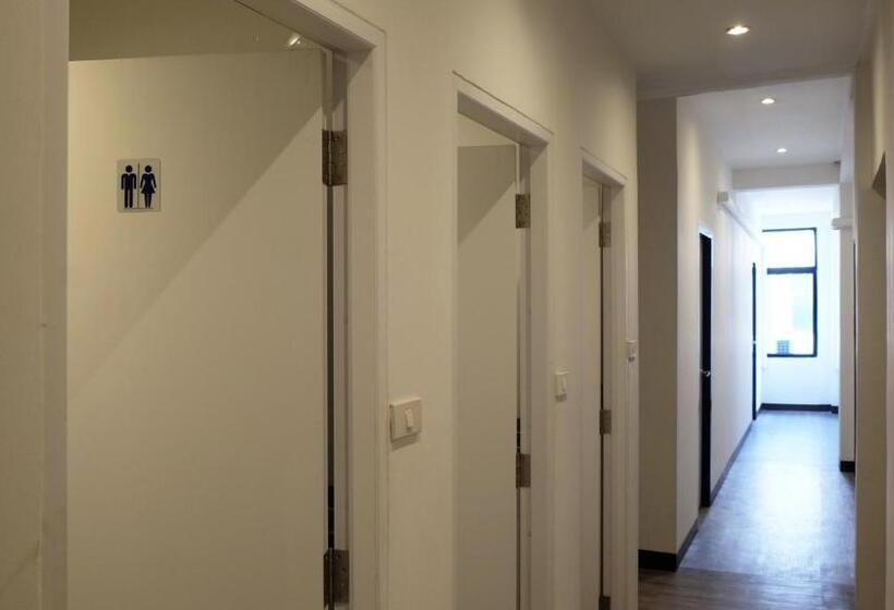 اتاق استاندارد با سرویس بهداشتی مشترک, Sleep With Me Bangkok  Bts Phra Khanong