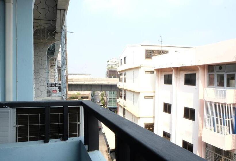 اتاق استاندارد با سرویس بهداشتی مشترک, Sleep With Me Bangkok  Bts Phra Khanong