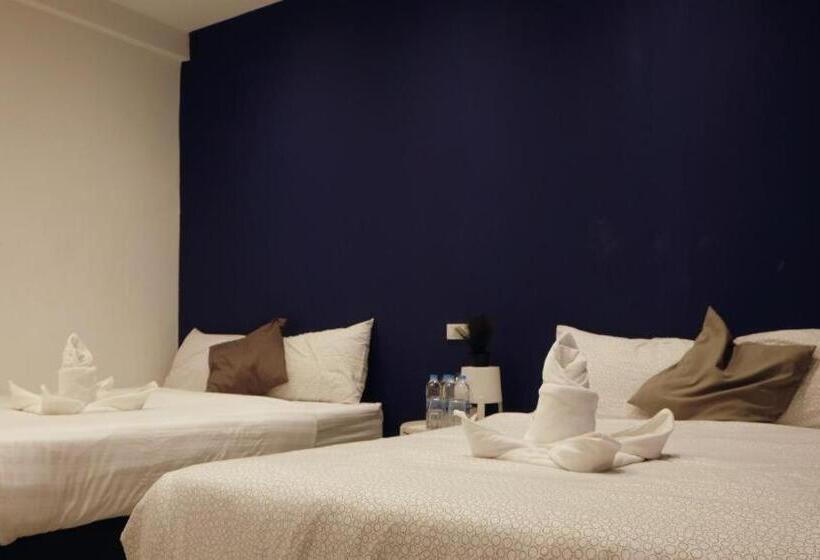 اتاق استاندارد چهارنفره با سرویس بهداشتی مشترک, Sleep With Me Bangkok  Bts Phra Khanong