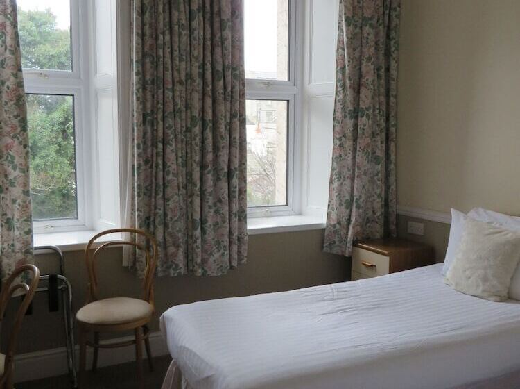 Номер Стандарт, St. Kilda