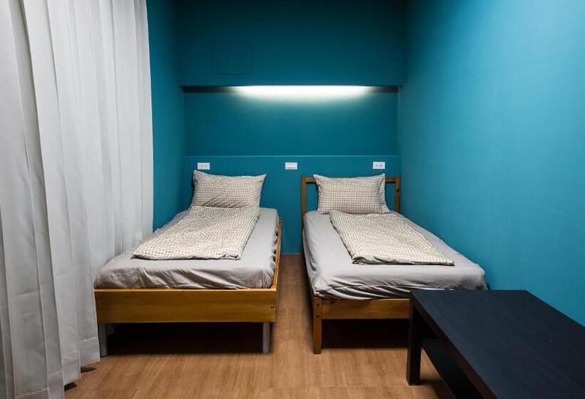 اتاق استاندارد با سرویس بهداشتی مشترک, Sun Moon Love