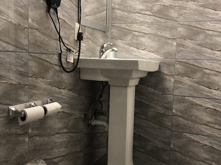 חדר סטנדרט שתי מיטות זוגיות, The Vue Express @ 39th Street