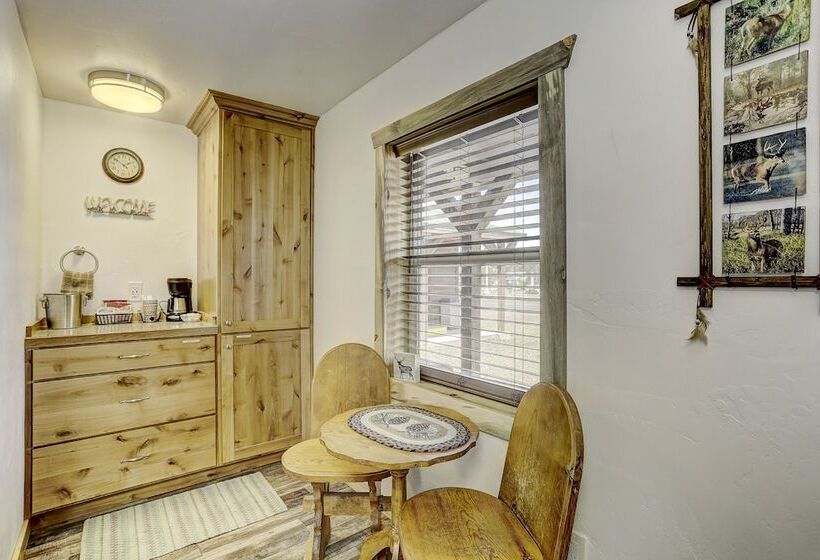 غرفة ديلوكس, Cascade Lake Inn