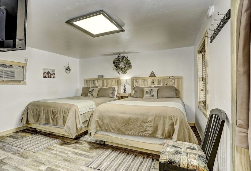 غرفة ديلوكس, Cascade Lake Inn
