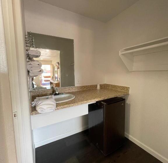 Номер Стандарт, Palms Inn & Suites