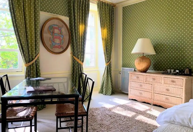 クラシックルーム, Les Chambres D Hôtes Du Manoir De Roz Maria