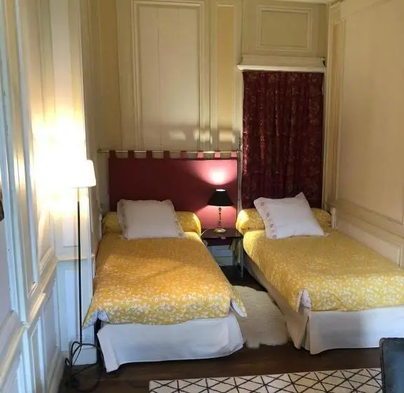 スイート（家族用）, Les Chambres D Hôtes Du Manoir De Roz Maria
