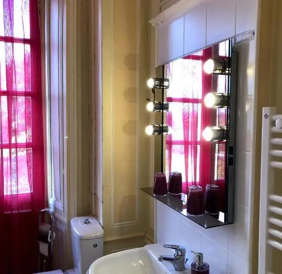 スイート（家族用）, Les Chambres D Hôtes Du Manoir De Roz Maria