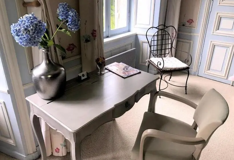 スーペリアールーム, Les Chambres D Hôtes Du Manoir De Roz Maria