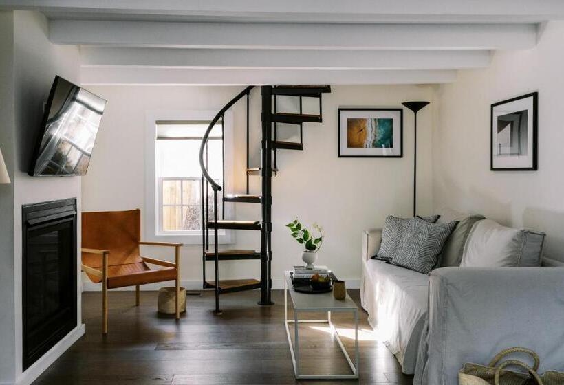 Хижина, The Roundtree, Amagansett