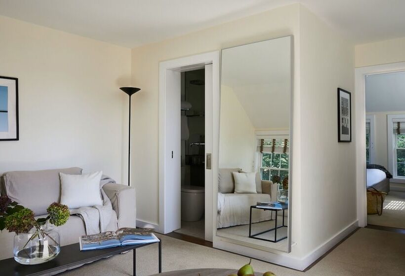 Люкс, The Roundtree, Amagansett