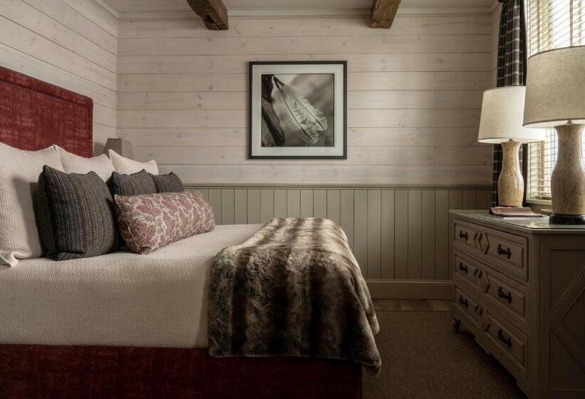 جناح سرير كينج, Eleven Scarp Ridge Lodge