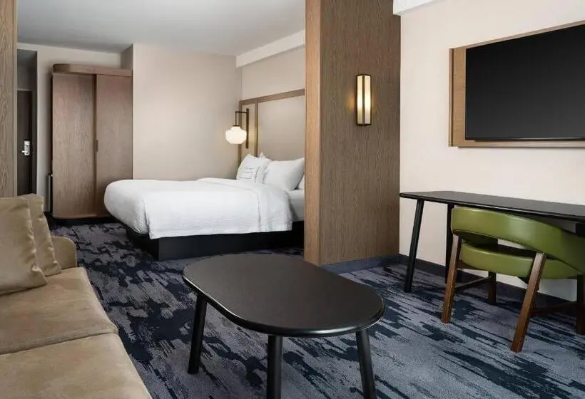 キングサイズベッドのスイートルーム, Fairfield Inn & Suites By Marriott South Kingstown Newport Area