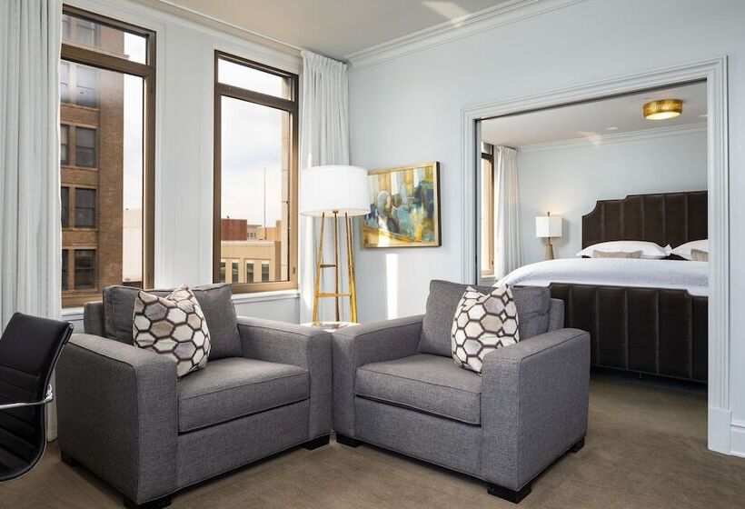 エクゼクティブスイート, John Hand Club