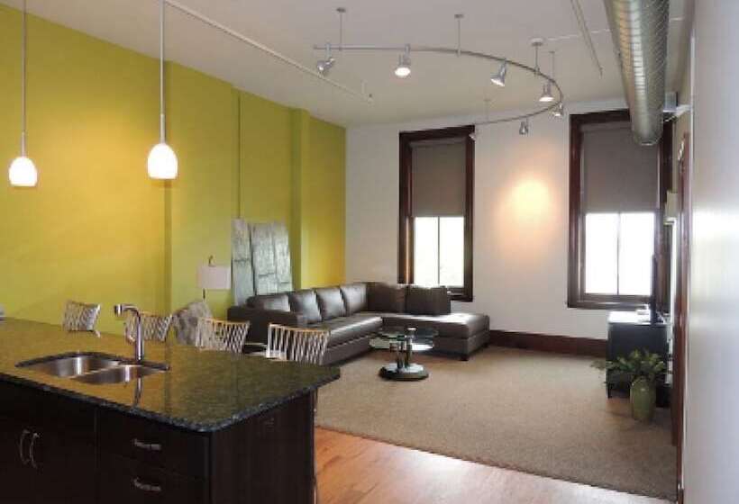 デラックススイート, Teerman Lofts