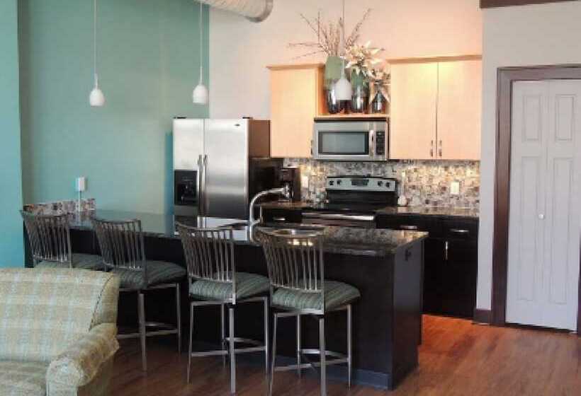 デラックススイート, Teerman Lofts