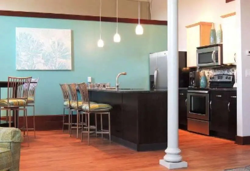 デラックススイート, Teerman Lofts