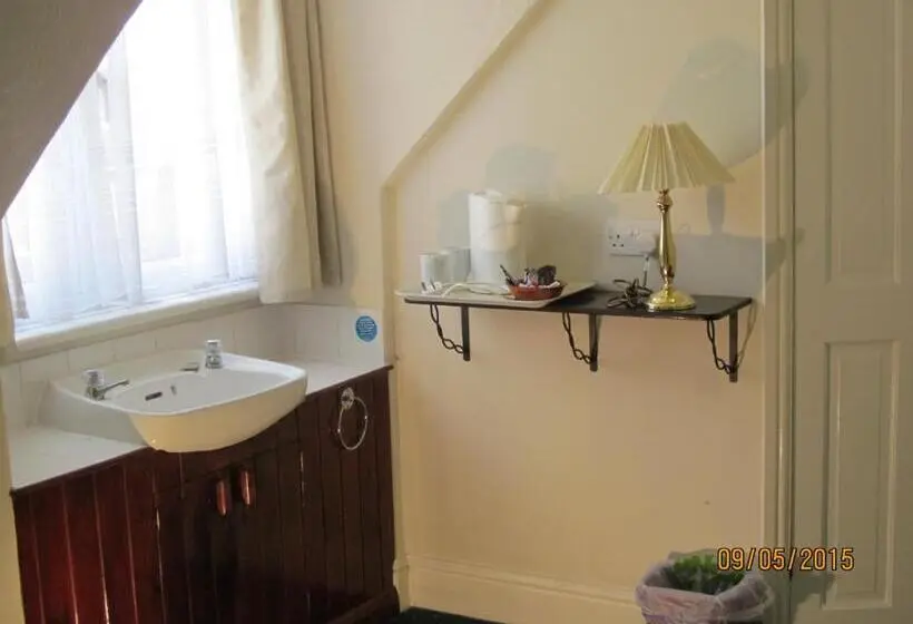 اتاق استاندارد, Landguard House Bed Only
