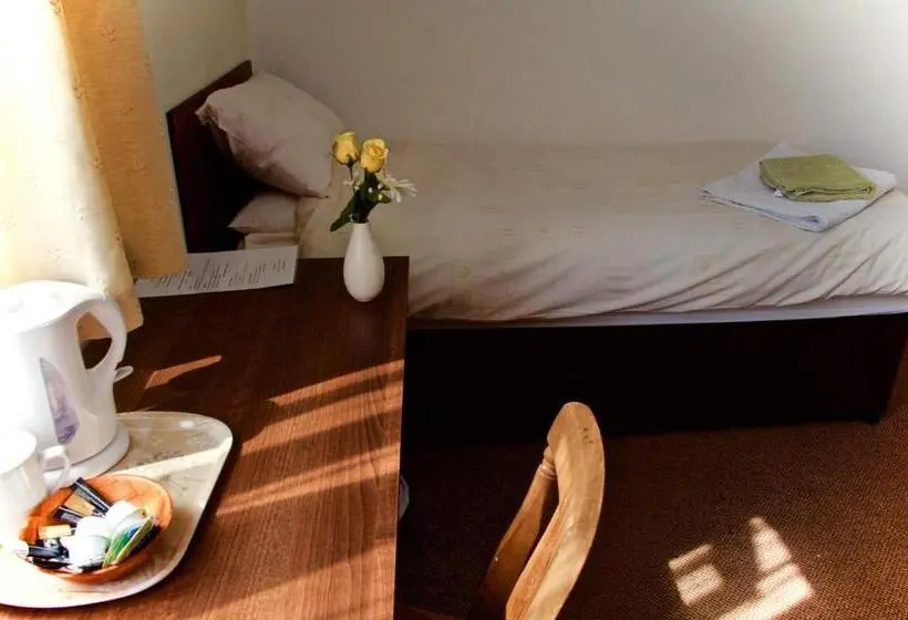 اتاق کلاسیک یک تخته, Landguard House Bed Only