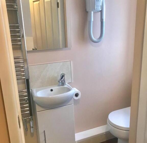 חדר יחיד קלאסי, Landguard House Bed Only