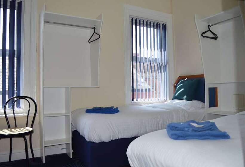 Habitació Triple Estàndard, Central Cove Guesthouse