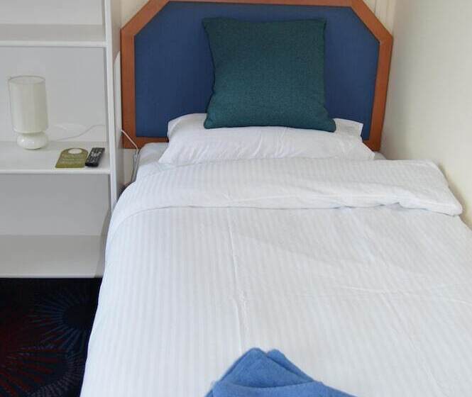 Habitació Triple Estàndard, Central Cove Guesthouse