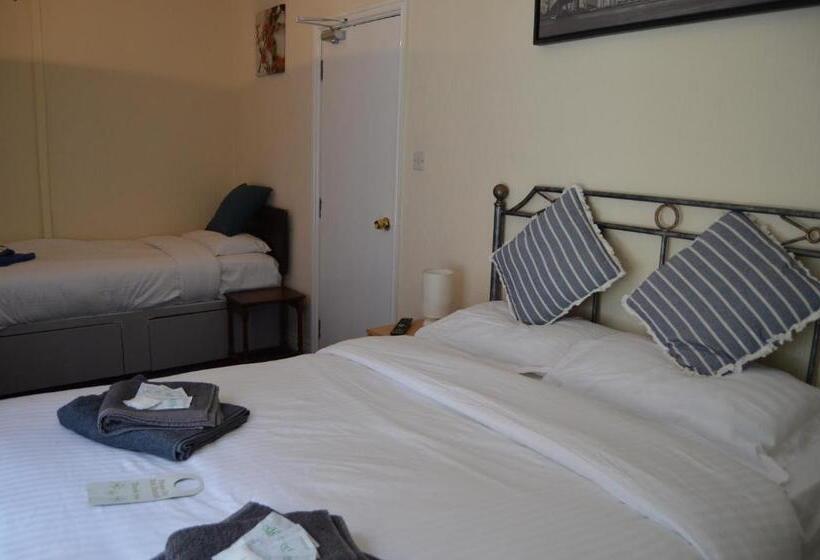 Habitació Triple Clàssica, Central Cove Guesthouse