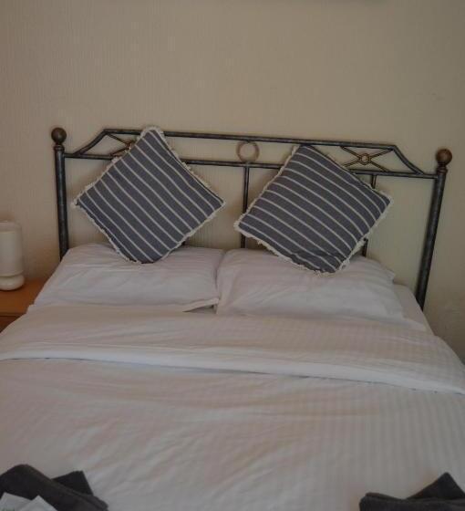 Habitació Triple Clàssica, Central Cove Guesthouse