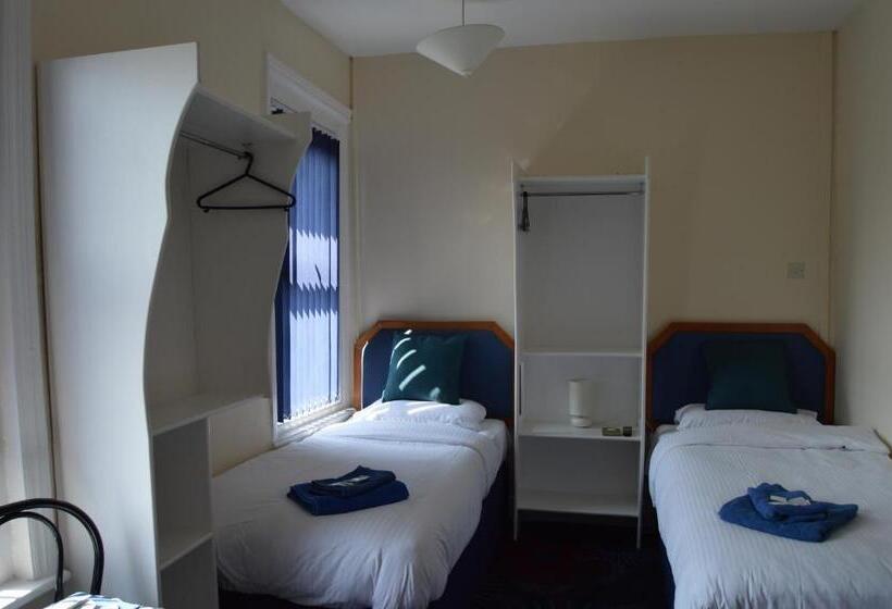 Habitació Triple Estàndard, Central Cove Guesthouse