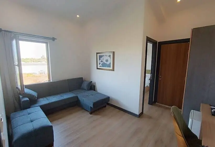 سوییت خانوادگی, Comfy Otel Antalya Lara