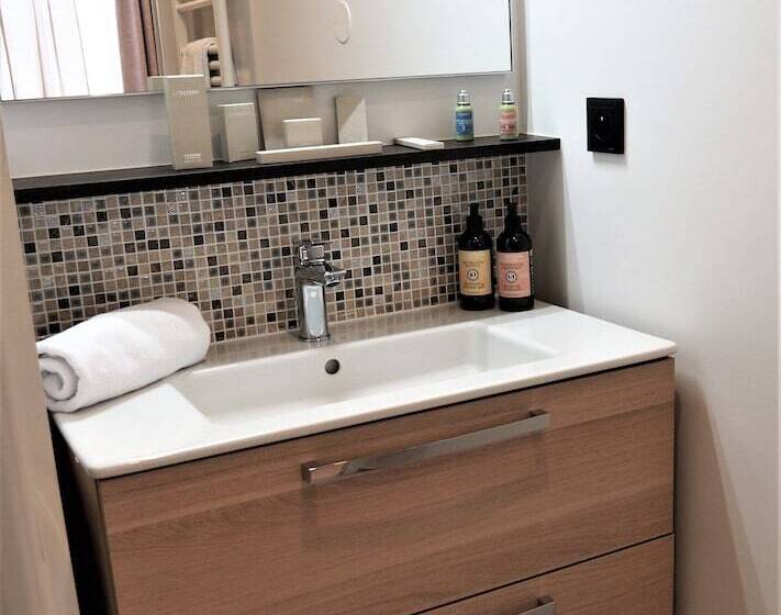 Президентский Люкс, College Des Doctrinaires