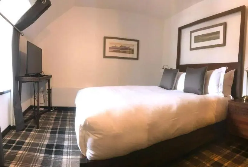 Juniorsviitti, Edinbane Lodge