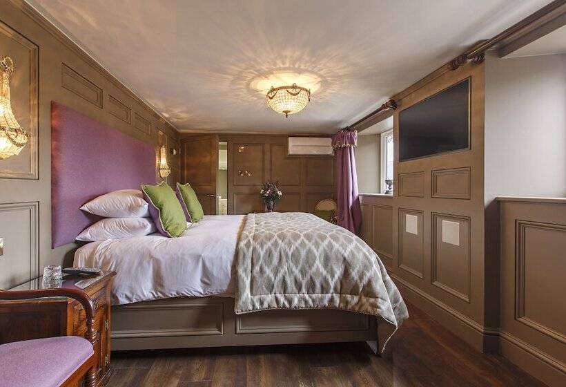 غرفة ديلوكس, Ffolkes Arms