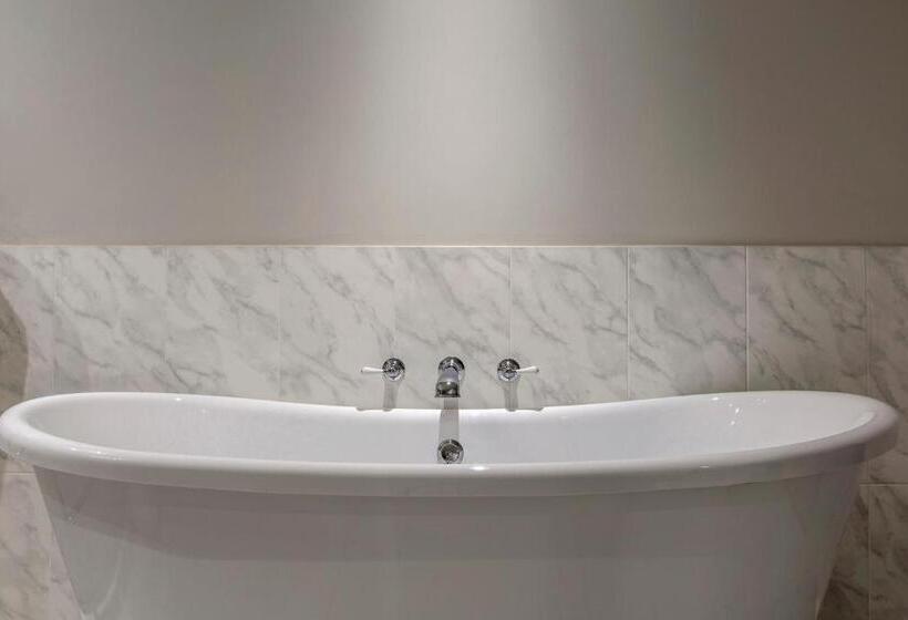 غرفة ديلوكس, Ffolkes Arms