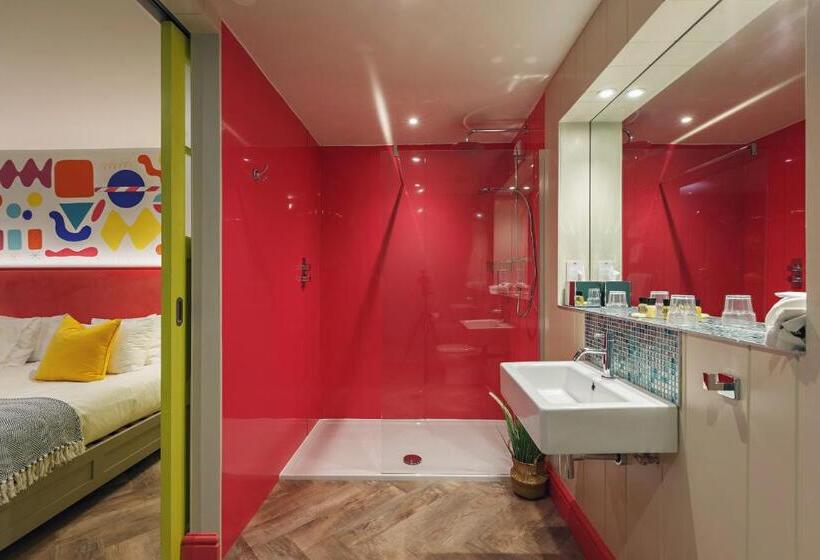 غرفة قياسية لذوى الاحتياجات الخاصة, Ffolkes Arms