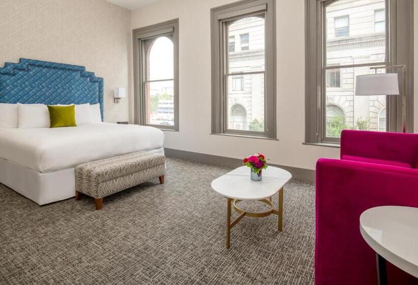 Büyük Çift Kişilik Yataklı Lüks Oda, Harlow