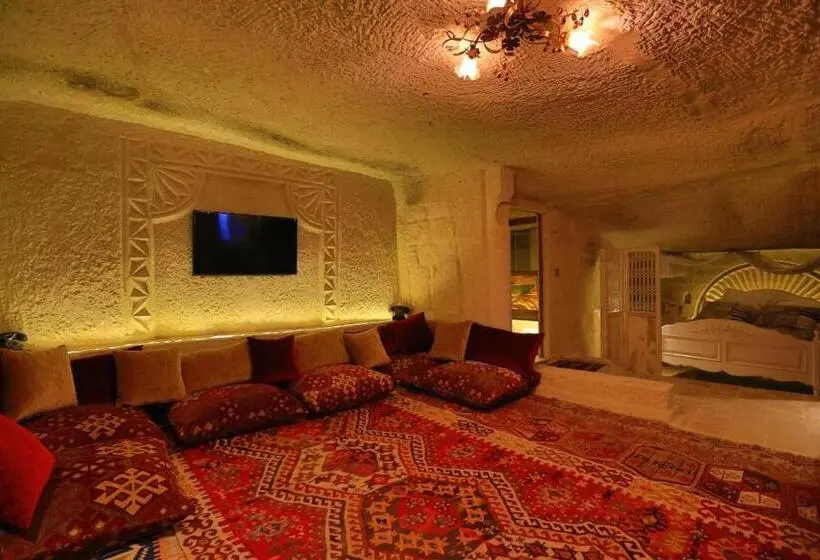スタンダードトリプルルーム, Iris Cave Cappadocia