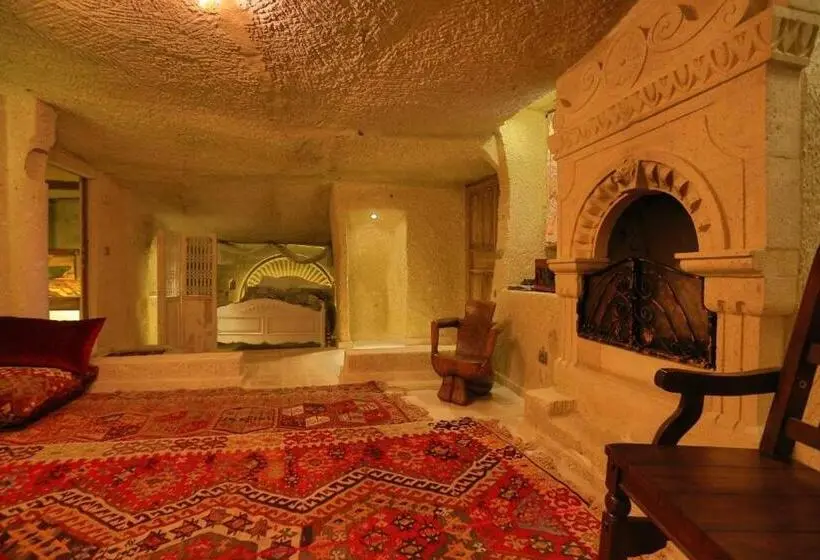 スタンダードトリプルルーム, Iris Cave Cappadocia