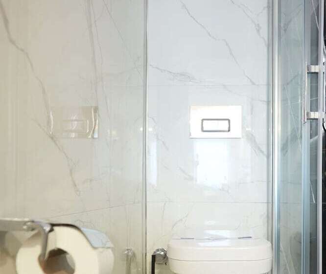 اتاق استاندارد با چشمانداز شهر, Kartal Palace Taksim Square Fami̇ly