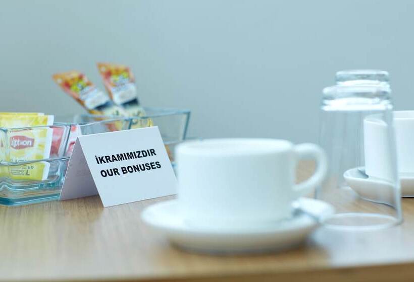 اتاق استاندارد با چشمانداز شهر, Kartal Palace Taksim Square Fami̇ly