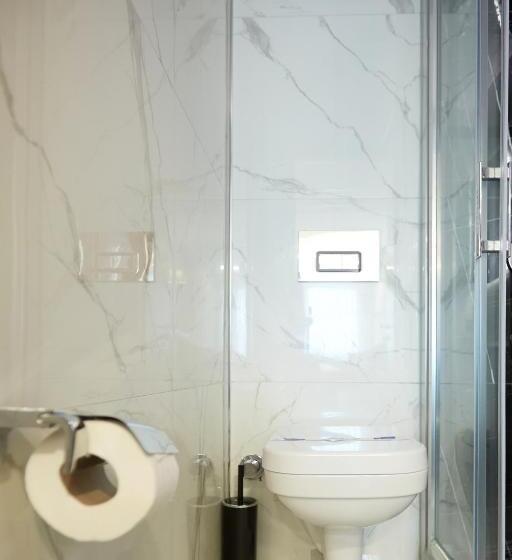 اتاق خانوادگی, Kartal Palace Taksim Square Fami̇ly