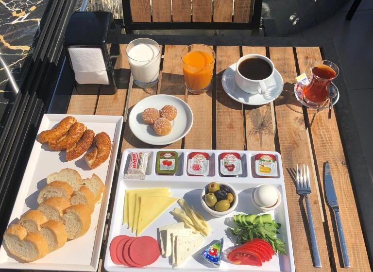 اتاق استاندارد با چشمانداز شهر, Kartal Palace Taksim Square Fami̇ly