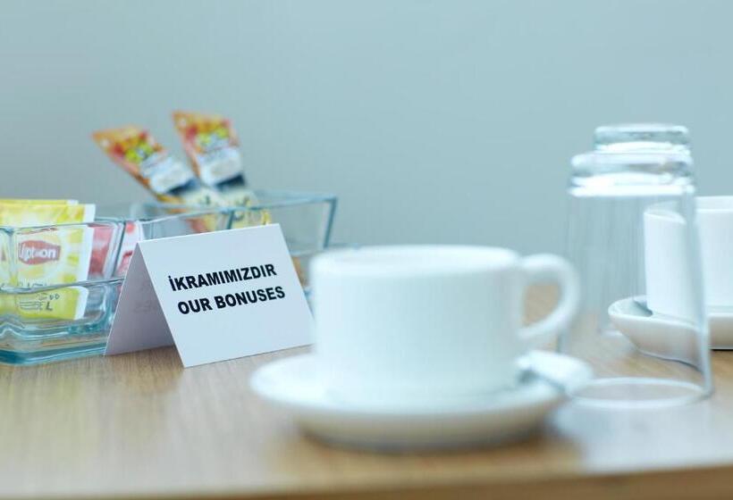 اتاق استاندارد یک تخته با چشمانداز شهر, Kartal Palace Taksim Square Fami̇ly