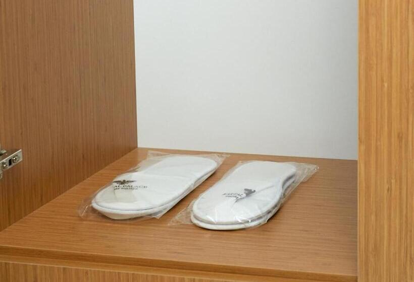 اتاق استاندارد یک تخته با چشمانداز شهر, Kartal Palace Taksim Square Fami̇ly