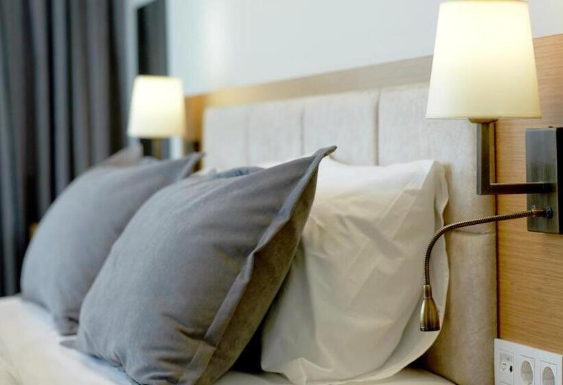 اتاق سوپریور با چشمانداز شهر, Kartal Palace Taksim Square Fami̇ly