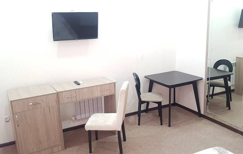 اتاق لوکس, Khujand Star