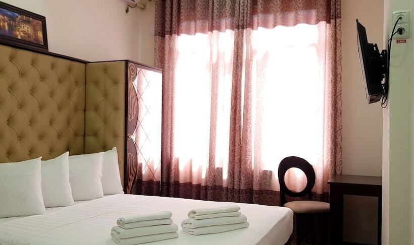 اتاق لوکس, Khujand Star