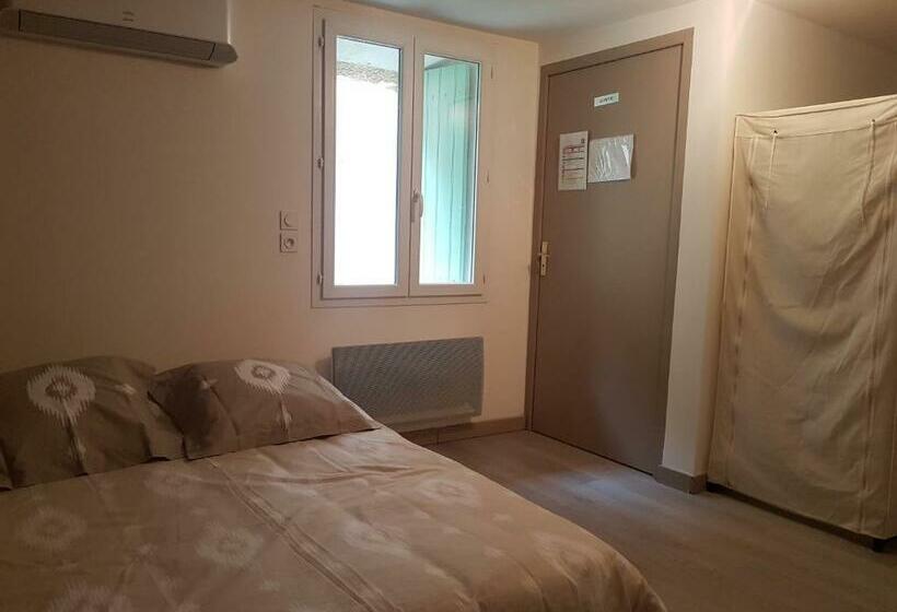 Номер Стандарт Адаптированный для Инвалидов, Le Saint Jean