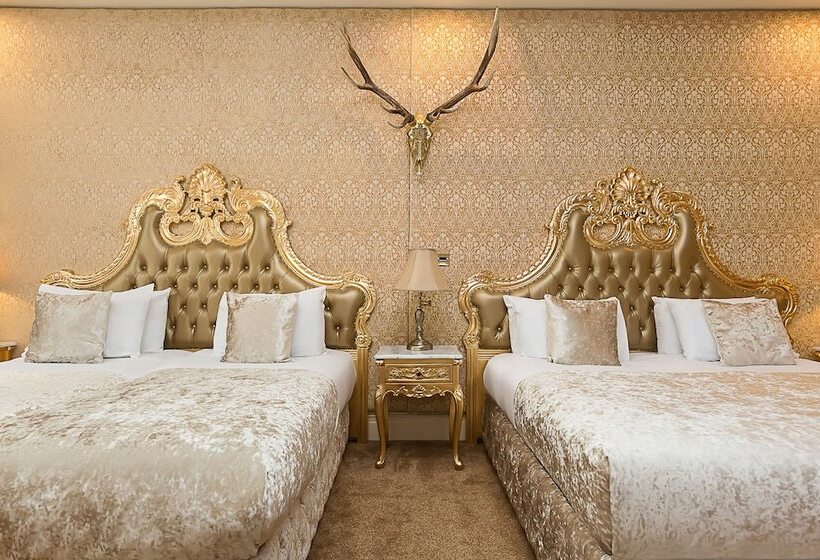 디럭스 스위트, The Dixie Dean