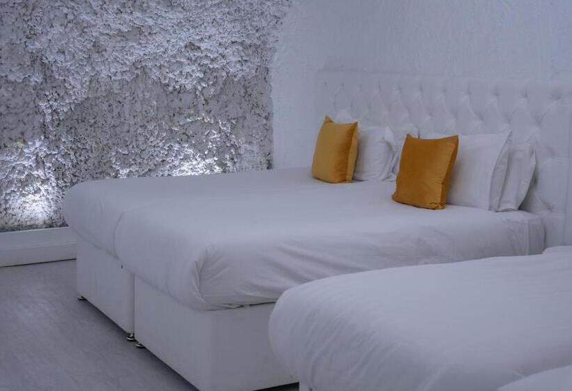 디럭스 스위트, The Dixie Dean